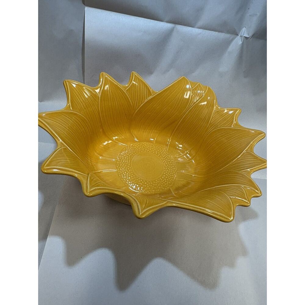 Vintage “Appolia” made in France yellow sunflower glazed bakeware/serving dish
